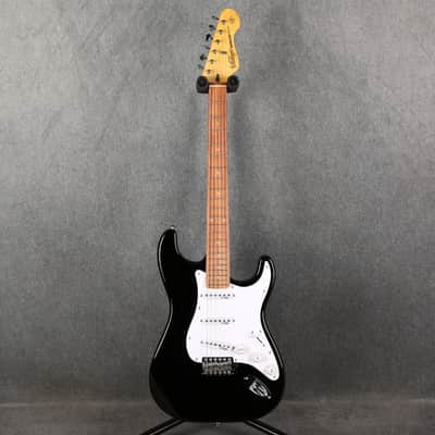 Vintage V6 ReIssued Electric Guitar - Boulevard Black - 2nd Hand (166360) image 2
