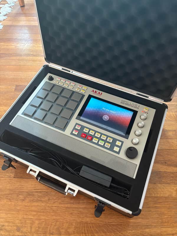 Akai MPC Live II Standalone Sampler / Sequencer Retro Edition 2020 - Present - Grey image 1