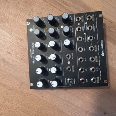 Mint 2026 Erica/Hexinverter Mutant Hot Glue black & gold panel factory build image 7