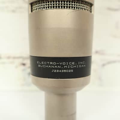 Electro-Voice RE27N/D Cardioid Dynamic Broadcast Microphone W/ Mic Stand/Clip image 12