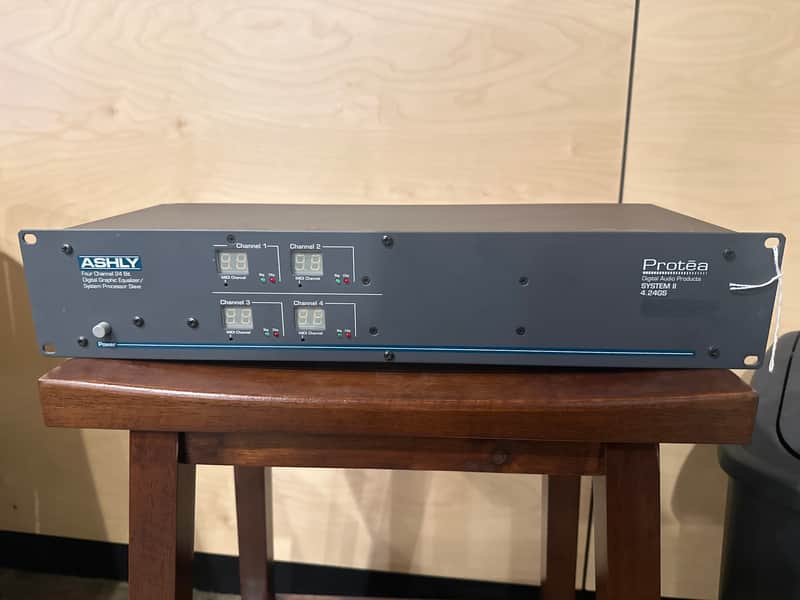 Ashly Protea 4 Ch Graphic EQ 4.24GS (System 2) Bild 1