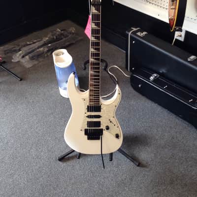 Ibanez RG350 White image 1