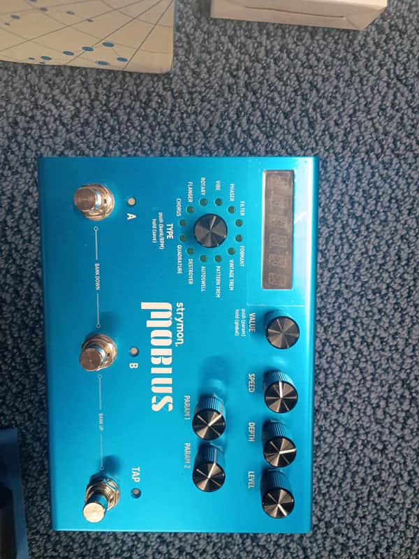 Strymon Mobius 2012 - Present - Blue image 1