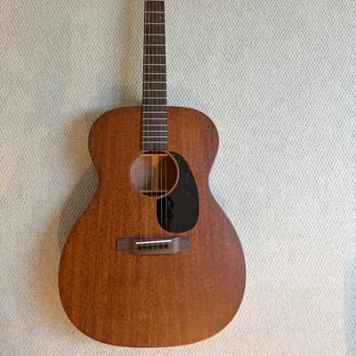 Martin 000-15M 2023/24 with case image 1