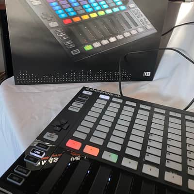 Native Instruments MASCHINE JAM Production & Sequencing Controller image 10