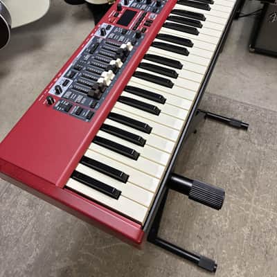 Nord Electro 6D 61 Semi Weighted waterfall keys image 5
