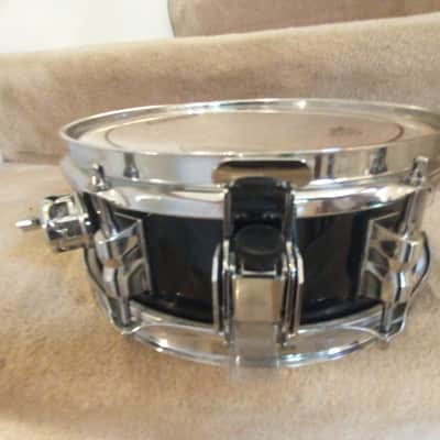 Pearl M-80 10 round x 4.5 inch auxiliary snare drum gloss black built-in clamp excellent! image 8