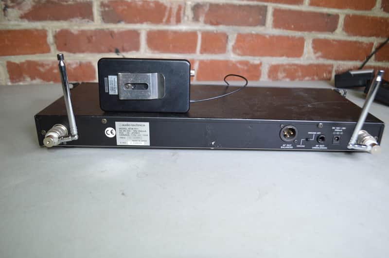 Carvin Guitar / Bass  / headset wireless system image 1