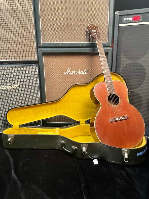 Oahu 68K Deluxe 1920's Round Neck Natural with Case image 1
