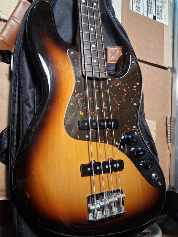2010 Fender Japan JB62M Medium Scale 3 Tone Sunburst Jazz Bass, MIJ image 1