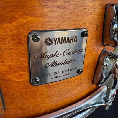 Yamaha Maple Custom Absolute 5.5x14" Snare Drum in Satin Vintage Maple (Rm4) image 2