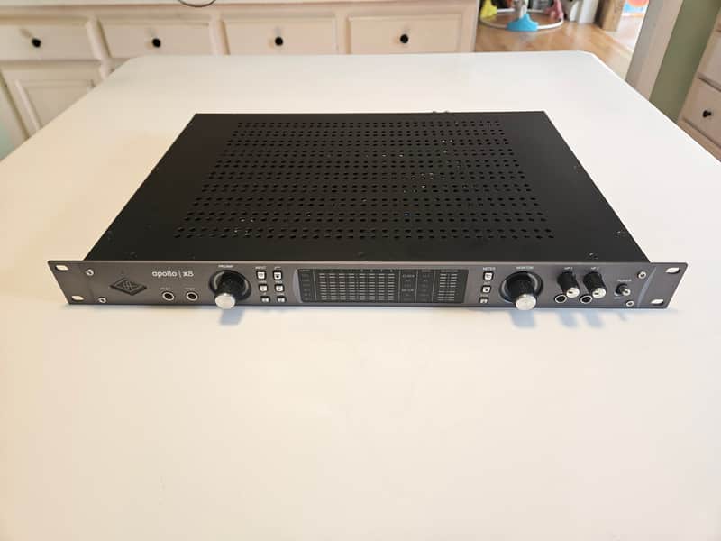 Universal Audio Apollo x8 Thunderbolt 3 Audio Interface image 1