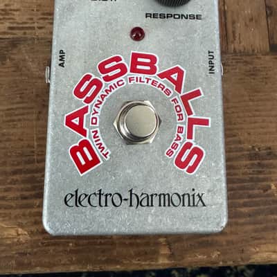 Electro-Harmonix Bassballs Nano Twin Dynamic Envelope Filter Pedal