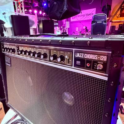 Roland JC-120 Jazz Chorus 2-Channel 120-Watt 2x12" Guitar Combo 1994 image 7
