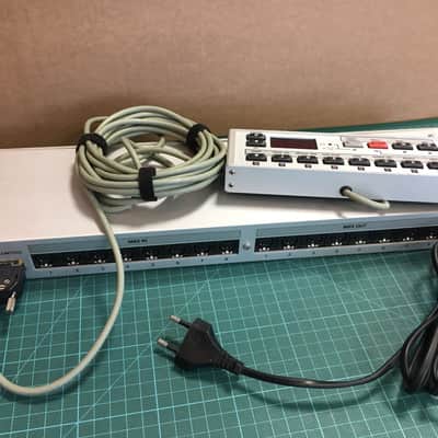 Miditemp PMM 88 - 8 port DIN Midi patch-bay / switcher image 2