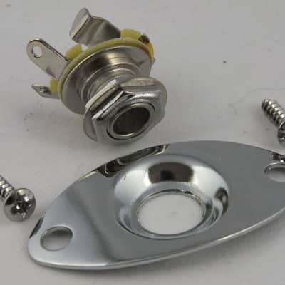 Chrome Oval Jack Plate & Socket + screws for Electric Guitar image 2