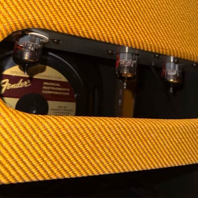 Fender Blues Deluxe Reissue 2-Channel 40-Watt 1x12" Guitar Combo 2005 - Present - Tweed image 6
