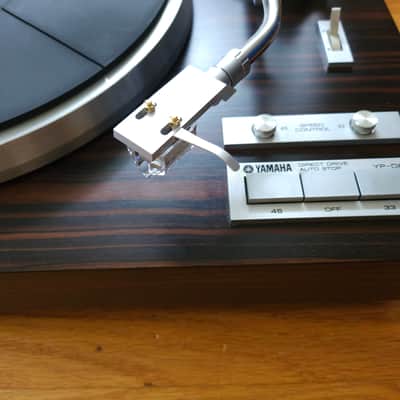 Yamaha YP-D8 Turntable with Audio Technica AT33Sa Moving Coil Cartridge image 3