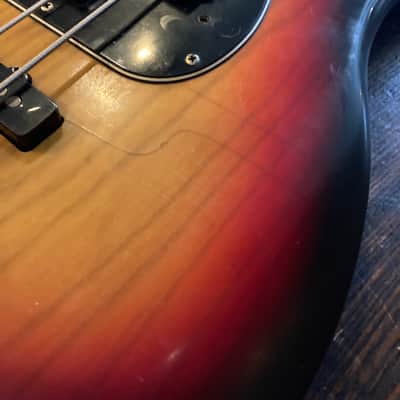 Fender Precision bass left-handed 1975 - Sunburst image 9