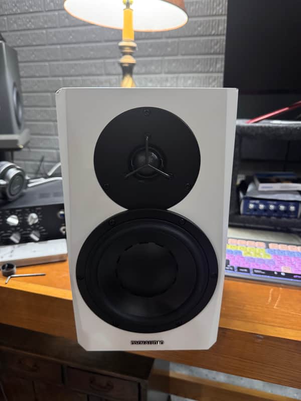 Dynaudio LYD 7 Active Nearfield Studio Monitor (Single) 2016 - 2019 - White image 1