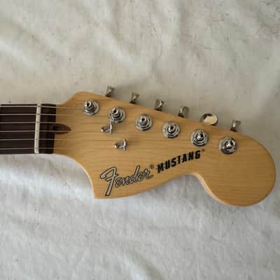 Fender American Performer Mustang Electric Guitar image 3