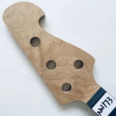 21 Frets Rosewood Fingerboard 4 String Bass Maple Neck image 3