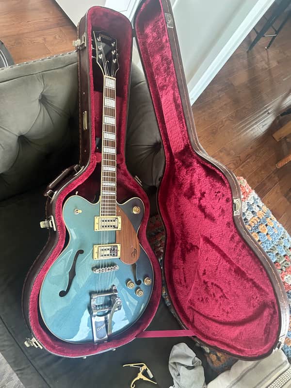 Gretsch G2622T Streamliner Center Block with Bigsby, BT-2S Pickups