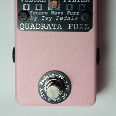 Ivy Pedals Quadrata Fuzz Deluxe - PINK / BLACK 2026 image 6