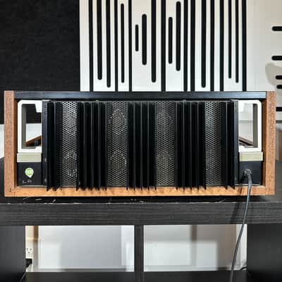 Pioneer SA-9500 80-Watt Stereo Solid-State Integrated Amplifier 1975 - 1979 - Silver image 8