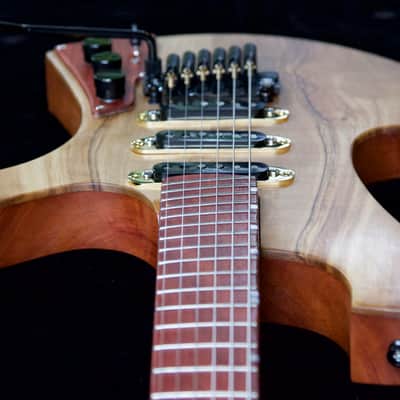 Soderlund Loerie multi-scale electric in hard pear and padauk 2017 Natural Oil image 2