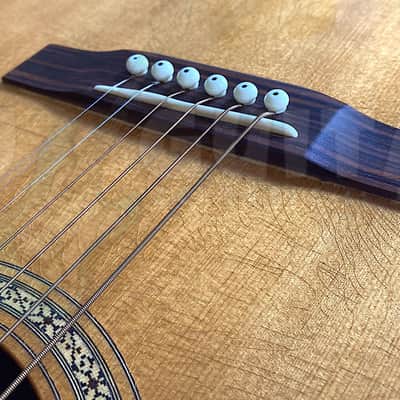 MARC BENETEAU (CANADA) LUTHIER-BUILT CONCERT ACOUSTIC 1992 w/HSC