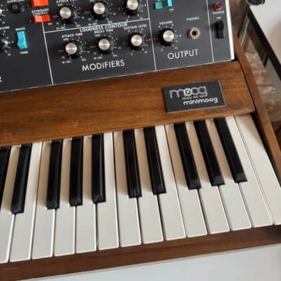 Moog Minimoog Model D 44-Key Monophonic Synthesizer 1971 - 1982 - Black / Wood image 5