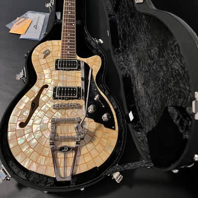 Duesenberg Starplayer TV Pearl Series Semi-Hollow Electric Guitar 2010s - Ice Pearl image 3