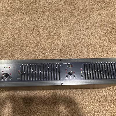 dbx 1215 Dual Channel 15-Band EQ image 1