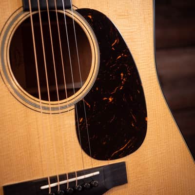 2025 Martin D-18 Standard Series – Natural image 10