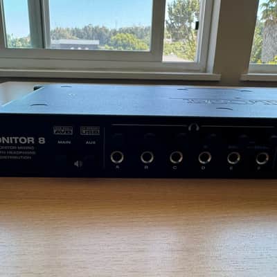 MOTU Monitor 8 Headphone Mixer image 6