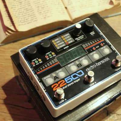 EHX "22500 Dual Stereo Looper with power supply" image 2