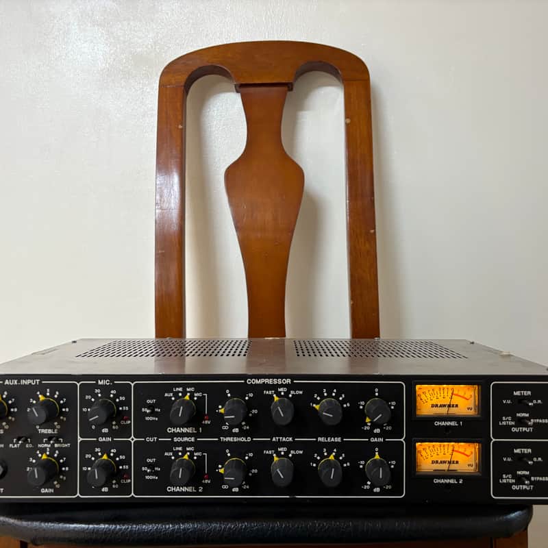 1993 – Present Drawmer 1960 2-Channel Mic Pre / Compressor Black