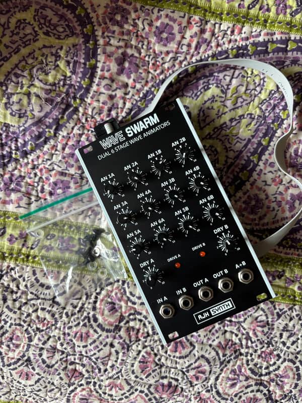 AJH Synth Wave Swarm