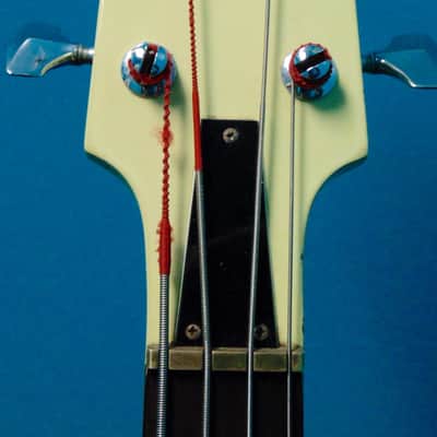 Lotus L750 Bass 80's White image 8