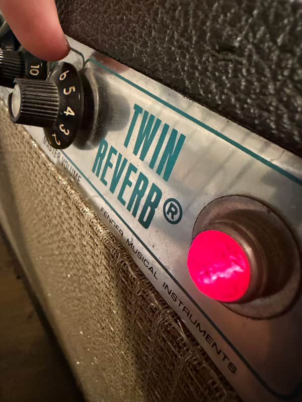 Fender Twin Reverb 2-Channel 100-Watt 2x12" Guitar Combo (likely 1973) - Silverface image 1