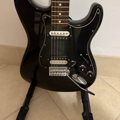 Immagine Fender Standard Stratocaster HH with Rosewood Fretboard 2014 - 2017 - Black - 4