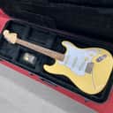 Fender Yngwie Malmsteen Stratocaster with Scalloped Rosewood Fingerboard 2017 - Vintage White
