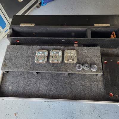 NGM TOURING PEDAL BOARD, TWO TIER W/STORAGE COMPARTMENT 1999 - HEAVY DUTY ROAD CASE image 3