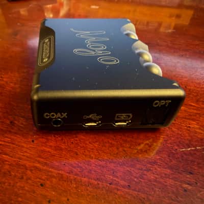 Chord Electronics Mojo V1 Portable DAC / Headphone Amplifier; D/A Converter image 4