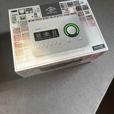 Universal Audio Apollo Solo Heritage Edition Thunderbolt 3 Audio Interface 2020 - Present - Silver image 1