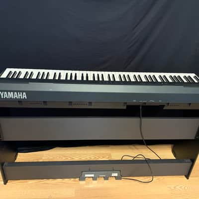 Yamaha P-105 88-Key Weighted Keyboard Digital Piano w/ Stand and Pedals image 13