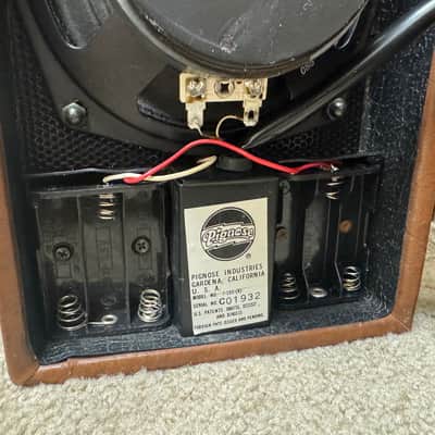 Pignose 7-100 (R) Portable Guitar Amp image 9