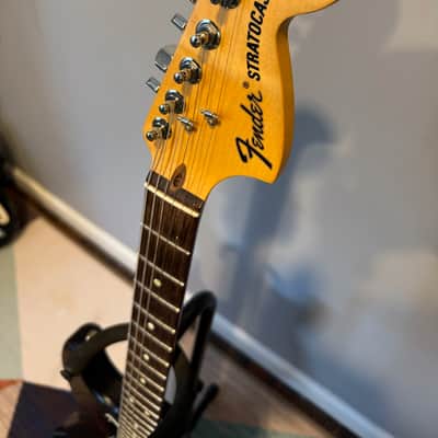 2018 Limited Edition Fender Stratocaster - Sandblasted, 3 Tone Sunburst image 4