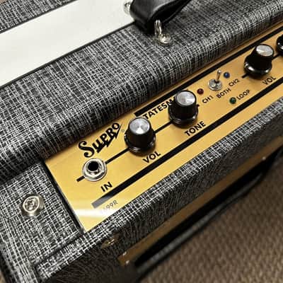 Supro 1699R Statesman 2-Channel 50-Watt Tube Guitar Combo Amp w/ Footswitch - Open Box image 3